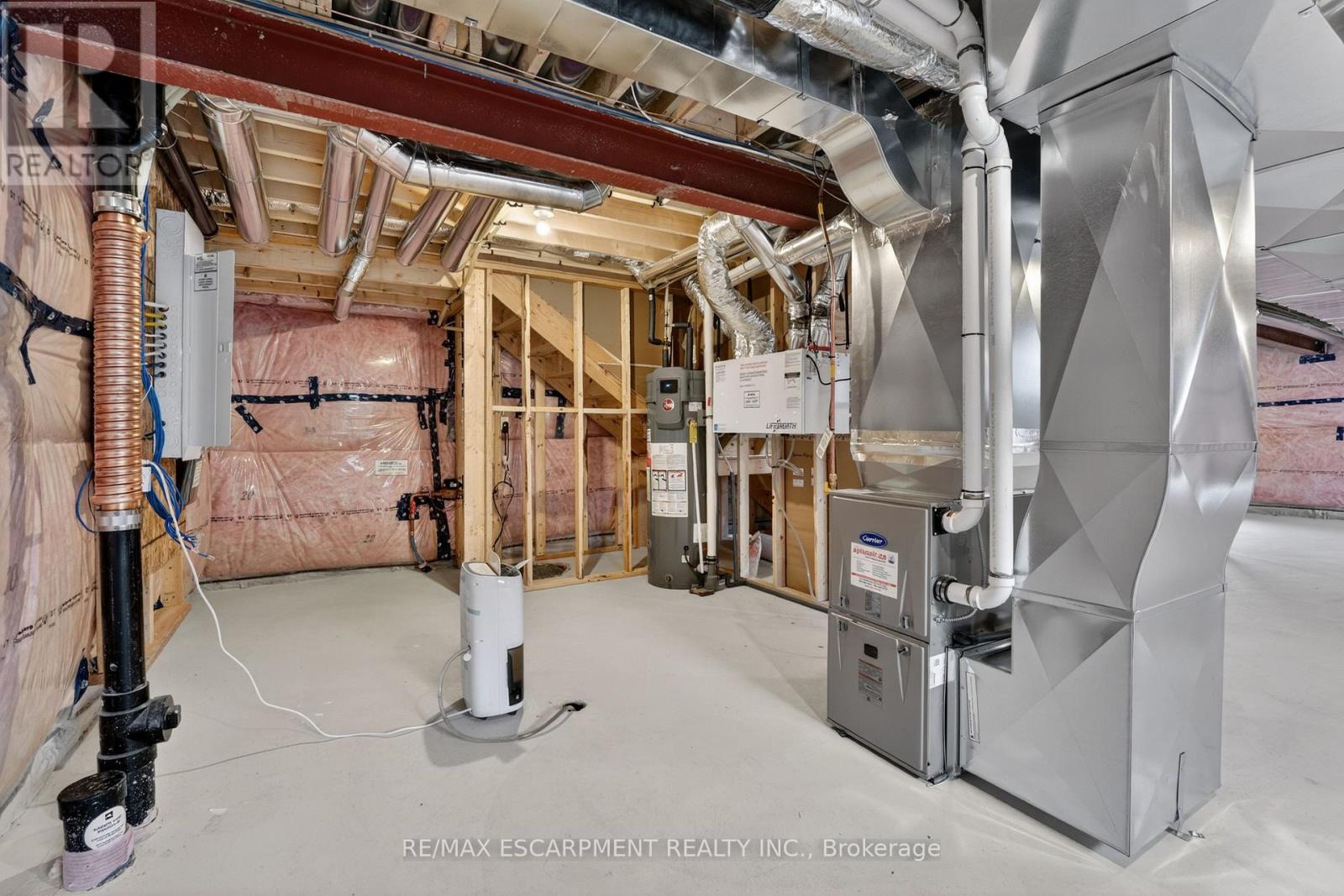 1034 Kraft Road N Property Photo 47