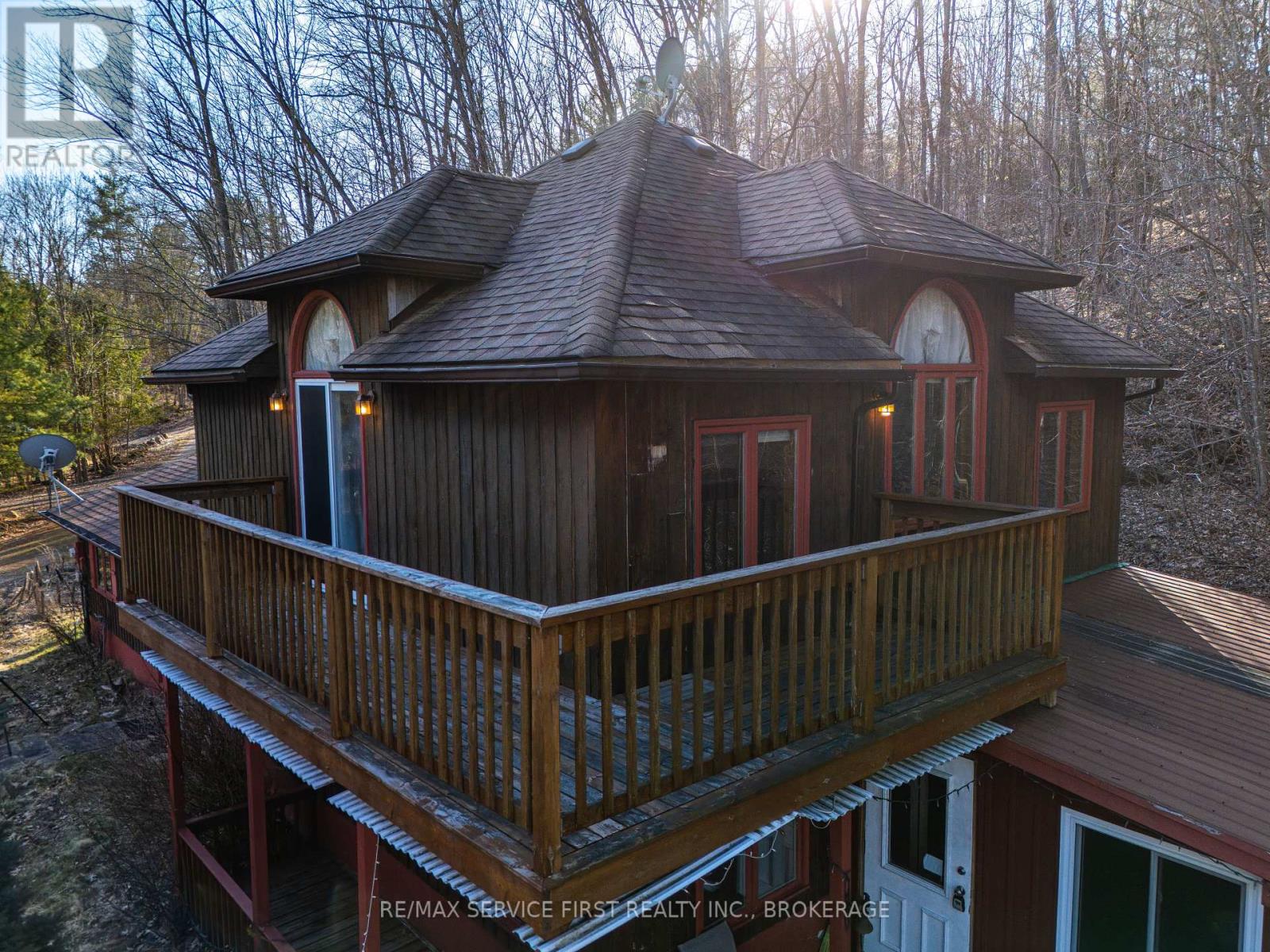 13 Pheasant Lane Property Photo 6