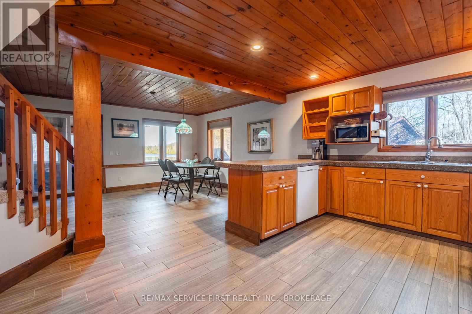 13 Pheasant Lane Property Photo 28