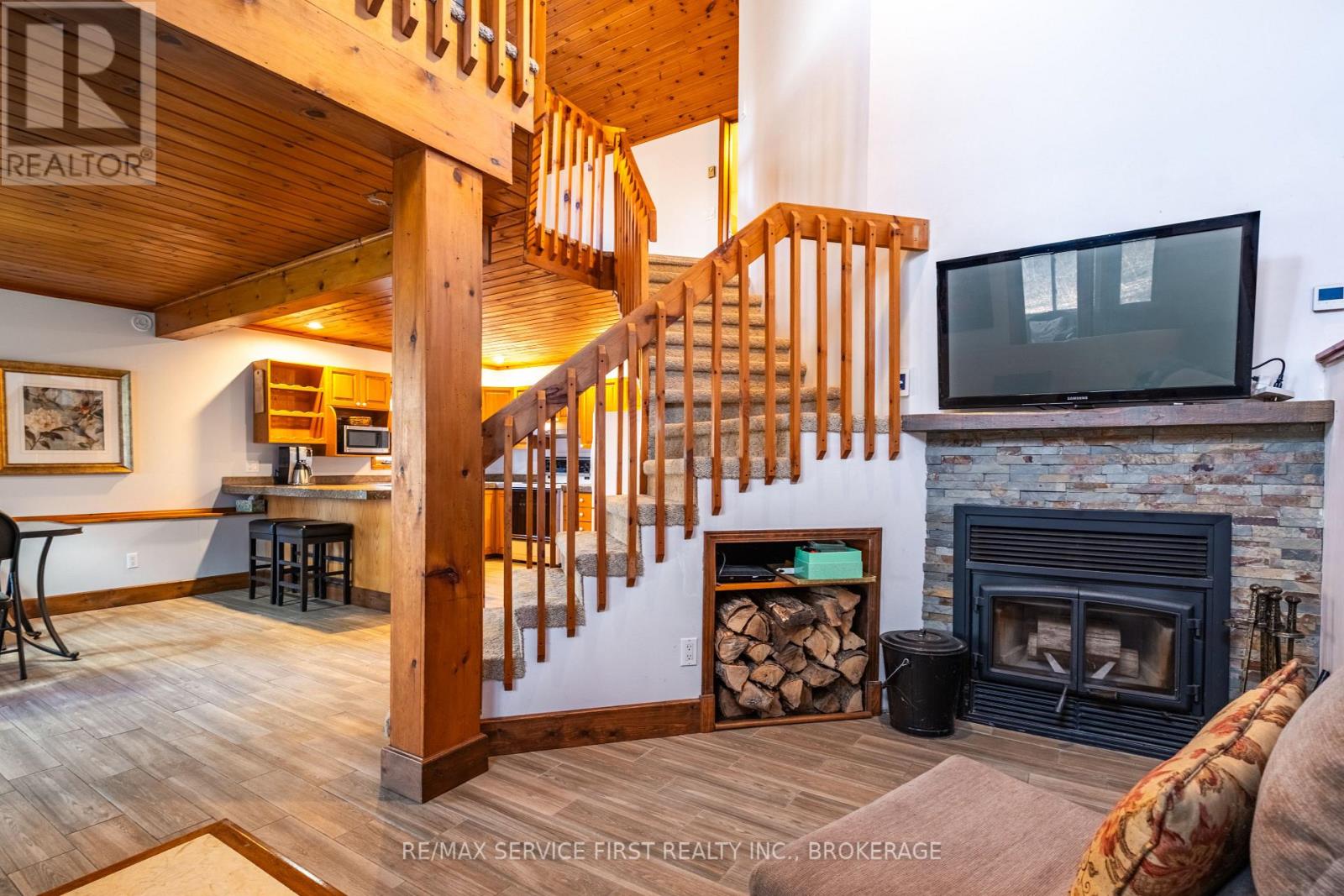 13 Pheasant Lane Property Photo 36
