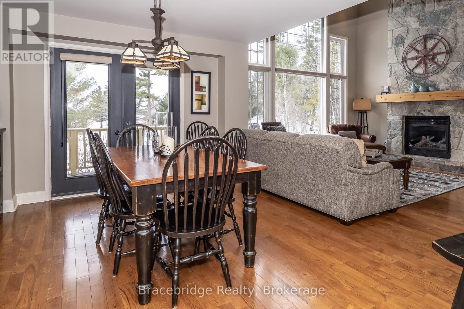 Carling 10 W3 - 3876 Muskoka Rd 118 Highway W Property Photo 9
