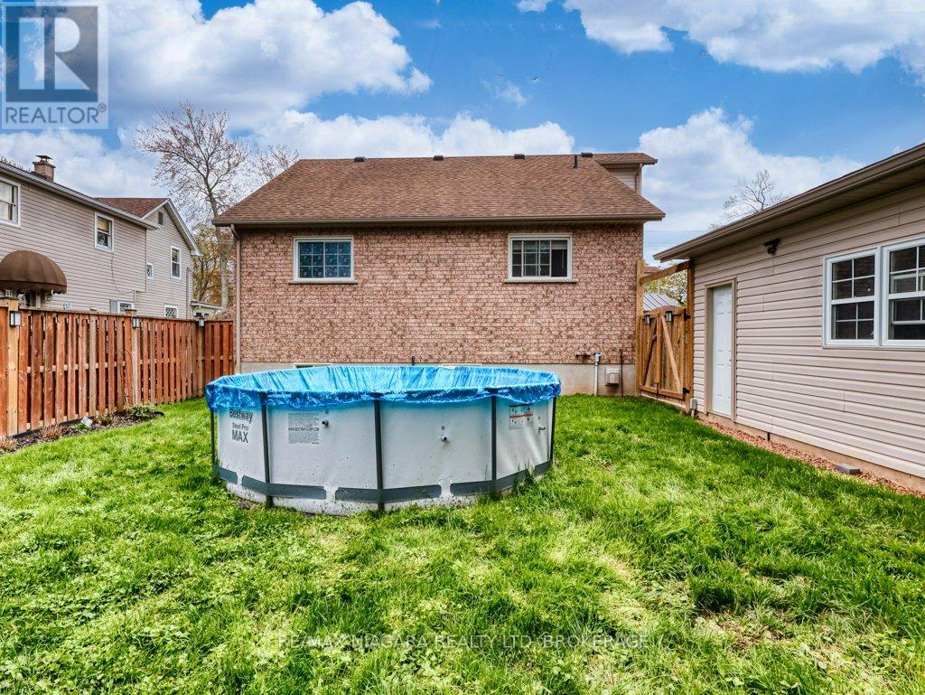 8110 Lamont Avenue Property Photo 7