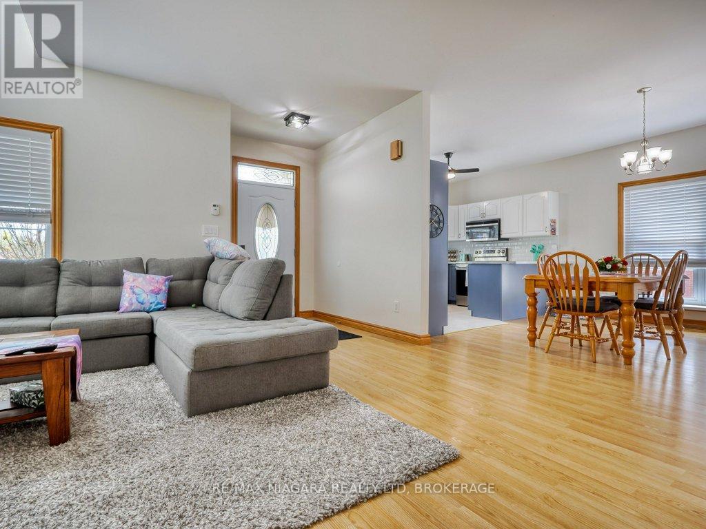 8110 Lamont Avenue Property Photo 24