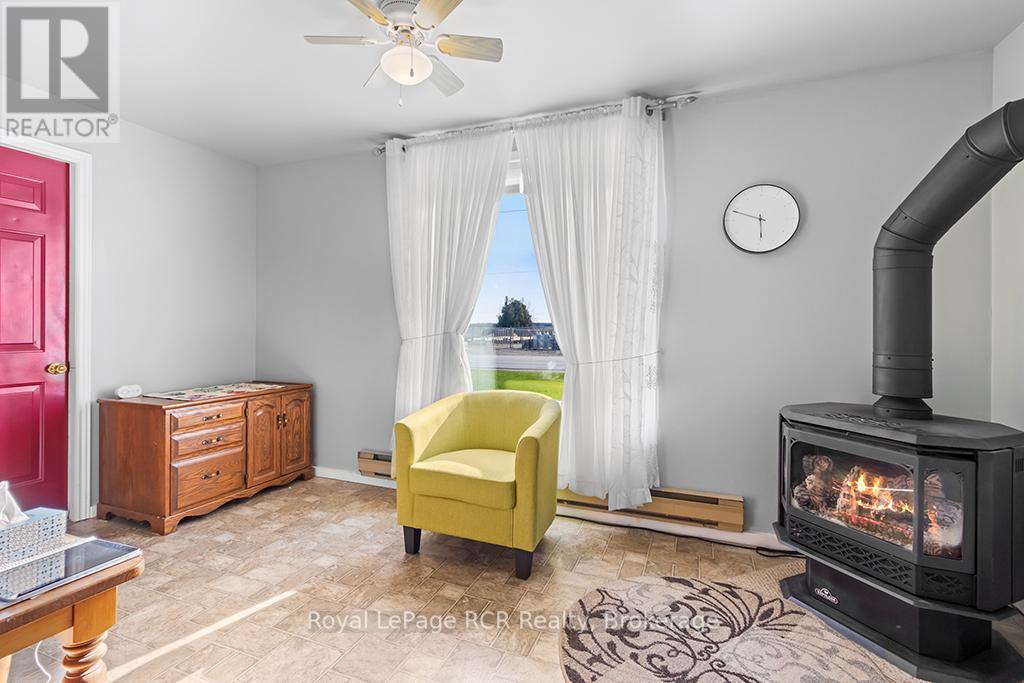 2882 6 Highway Property Photo 15