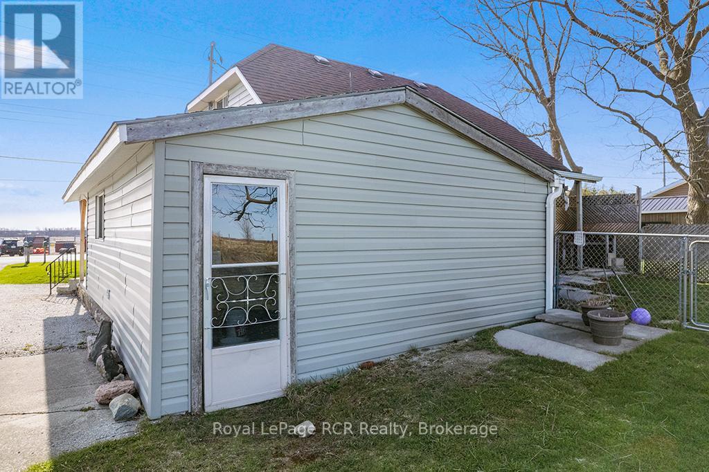 2882 6 Highway Property Photo 27