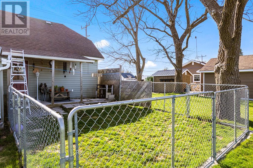 2882 6 Highway Property Photo 35