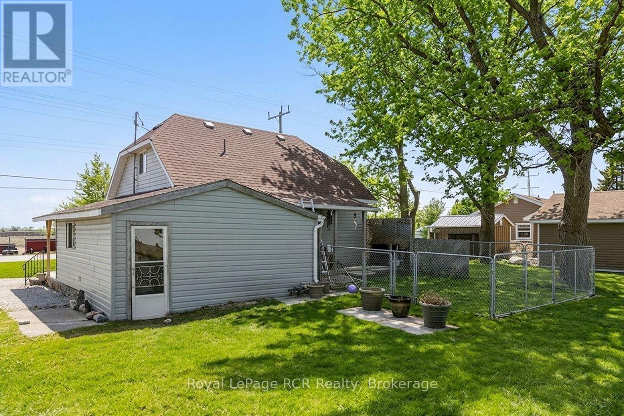 2882 6 Highway Property Photo 44