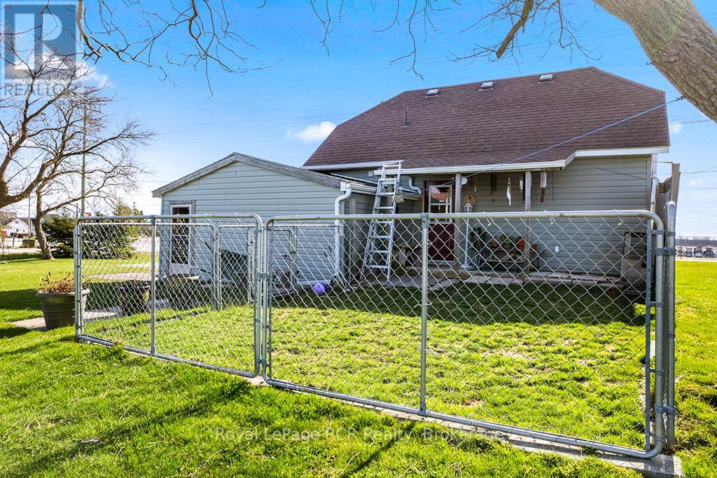 2882 6 Highway Property Photo 46