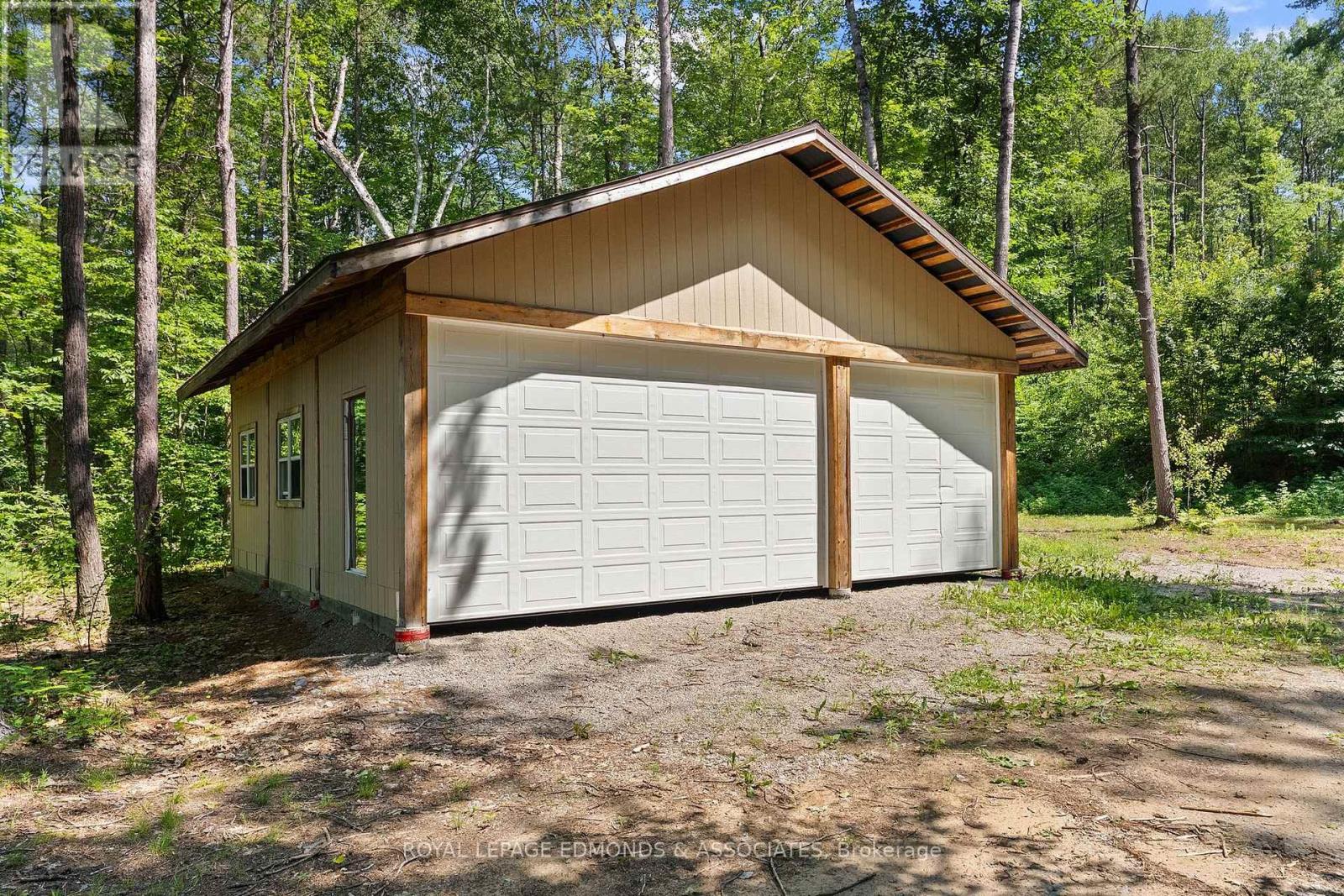 290 Hennessy Trail Property Photo 11