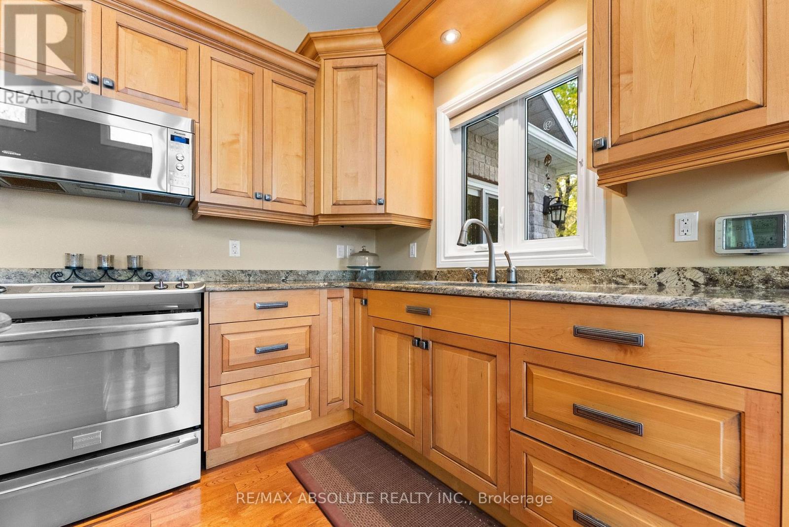 1096 Snye Road Property Photo 11