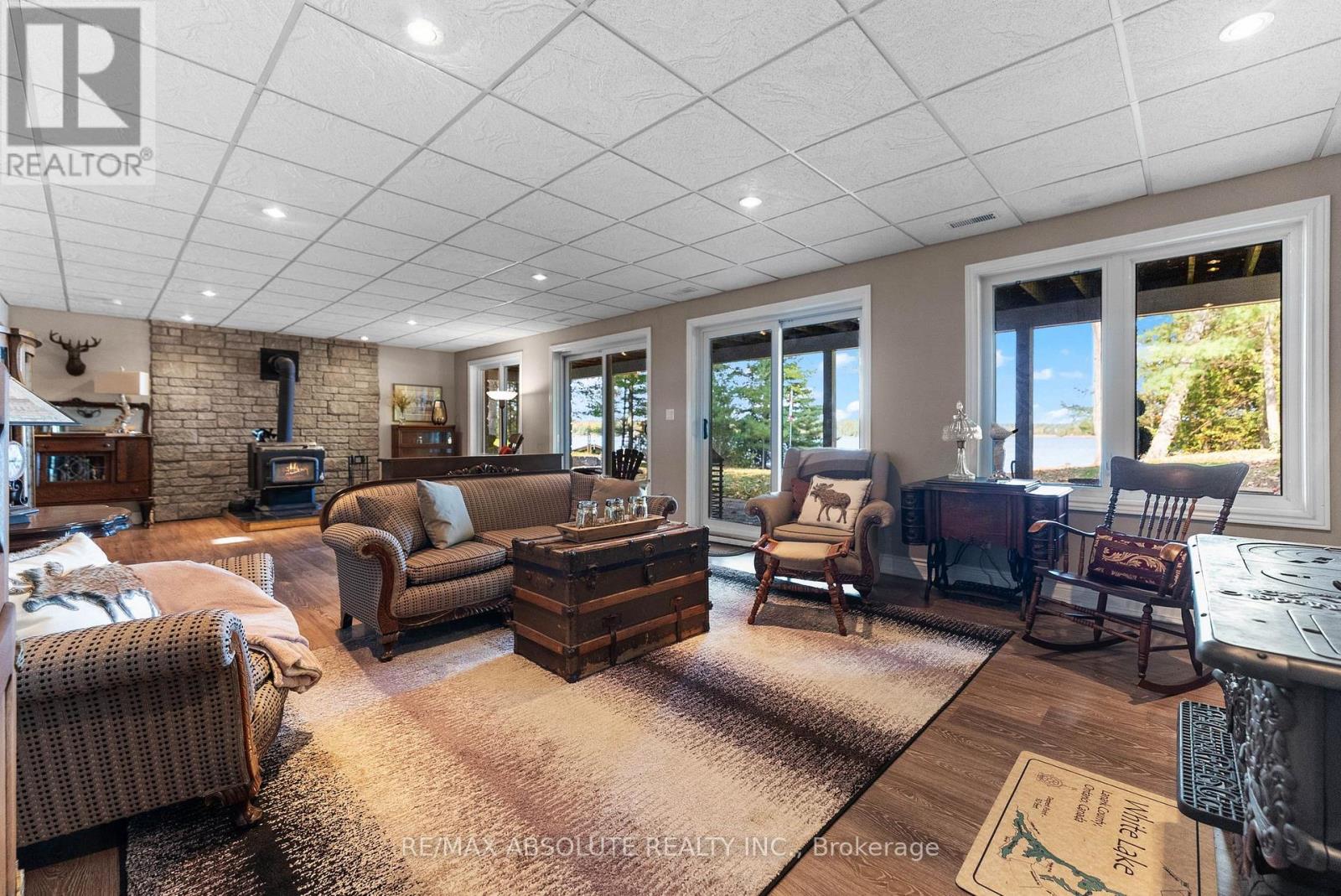 1096 Snye Road Property Photo 16