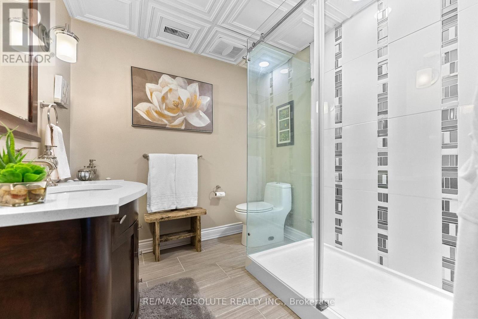 1096 Snye Road Property Photo 19