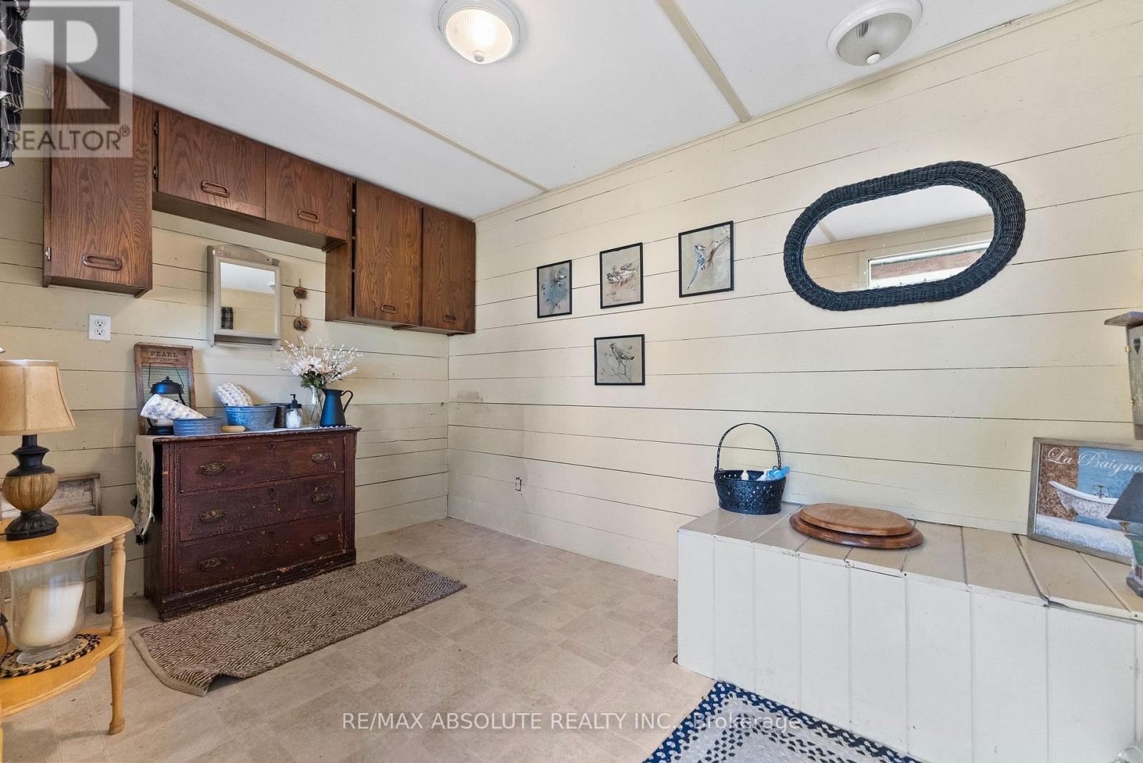 1096 Snye Road Property Photo 20