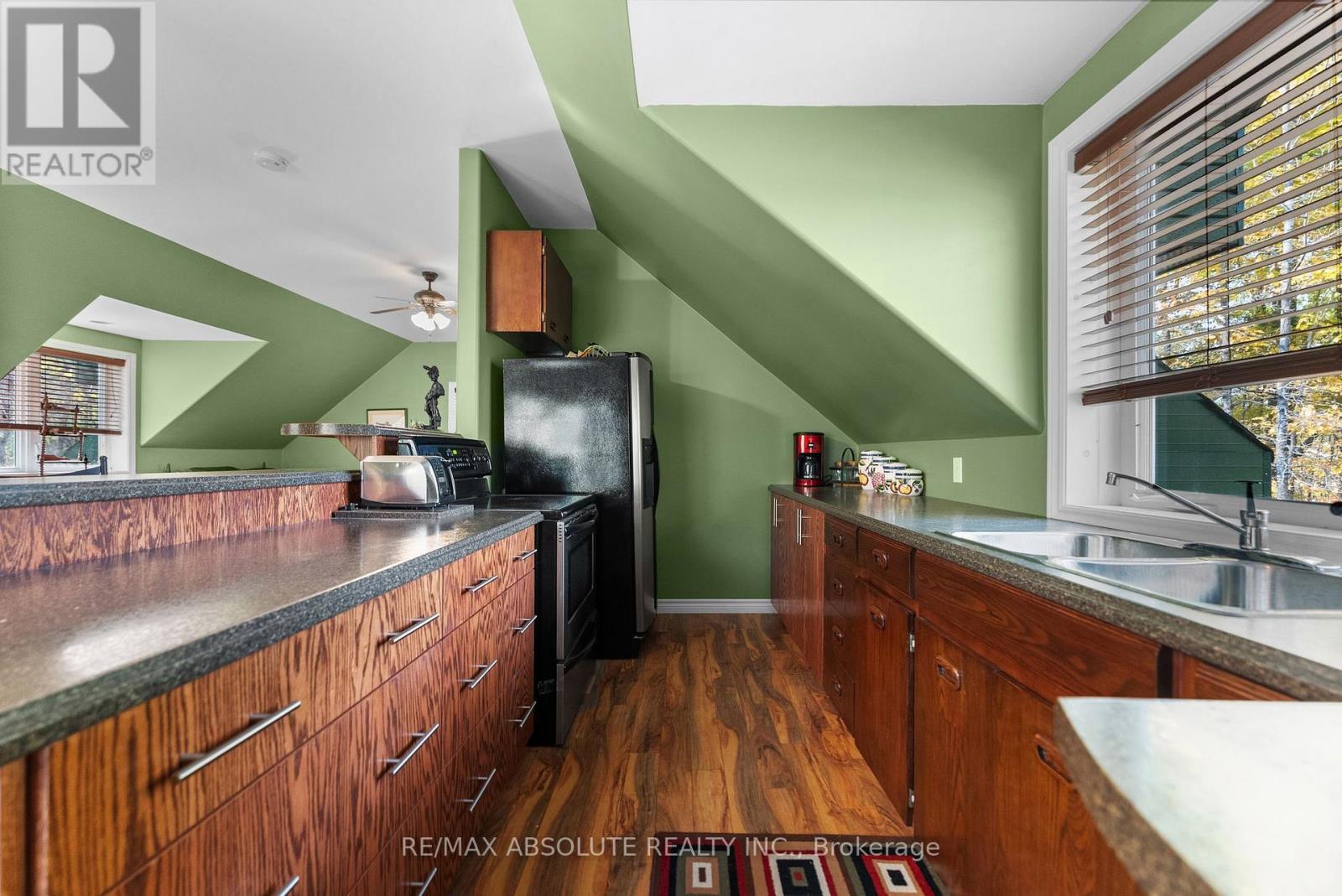 1096 Snye Road Property Photo 24