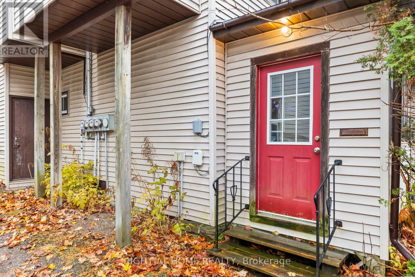 105 Gibson Street Property Photo 4