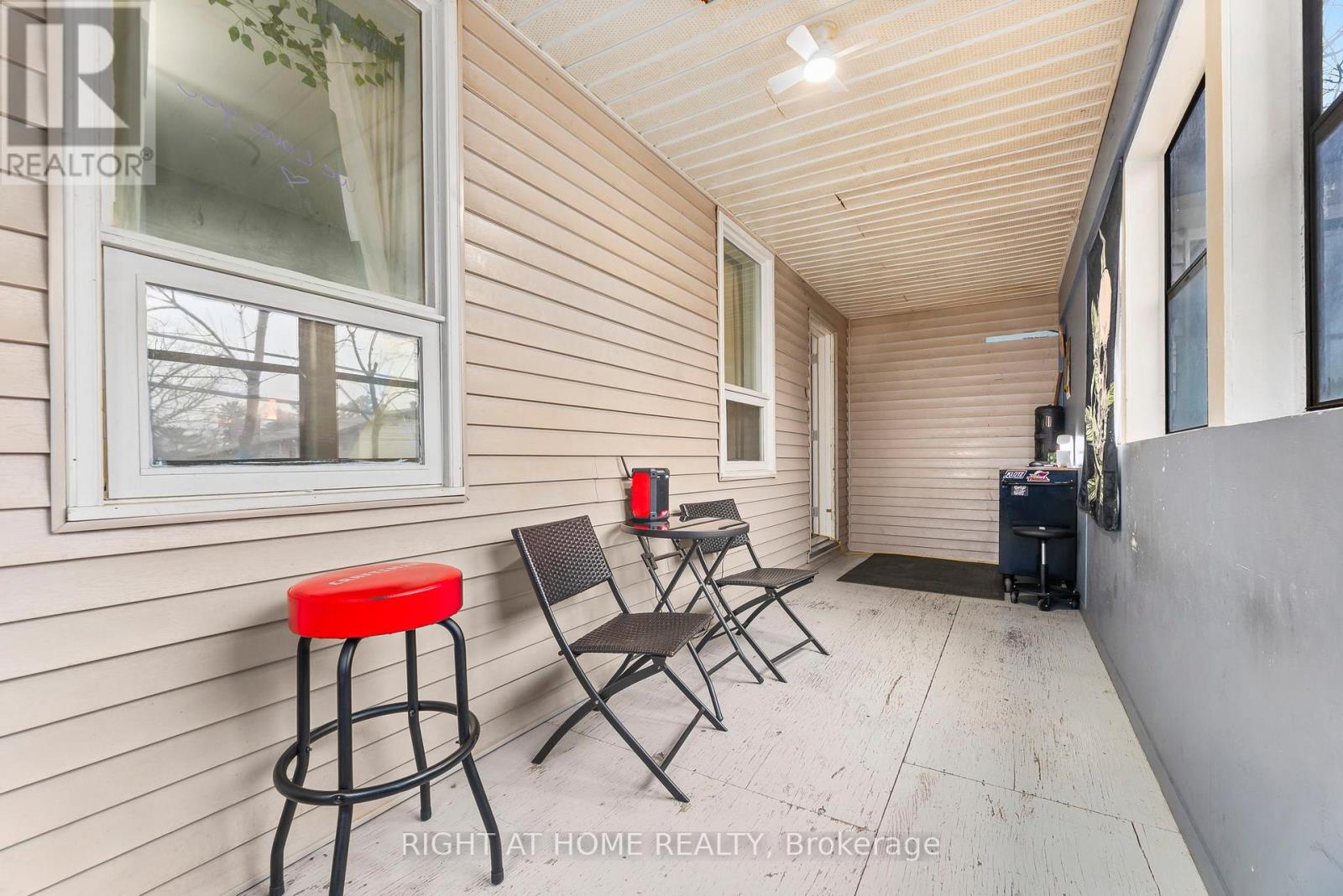 105 Gibson Street Property Photo 5