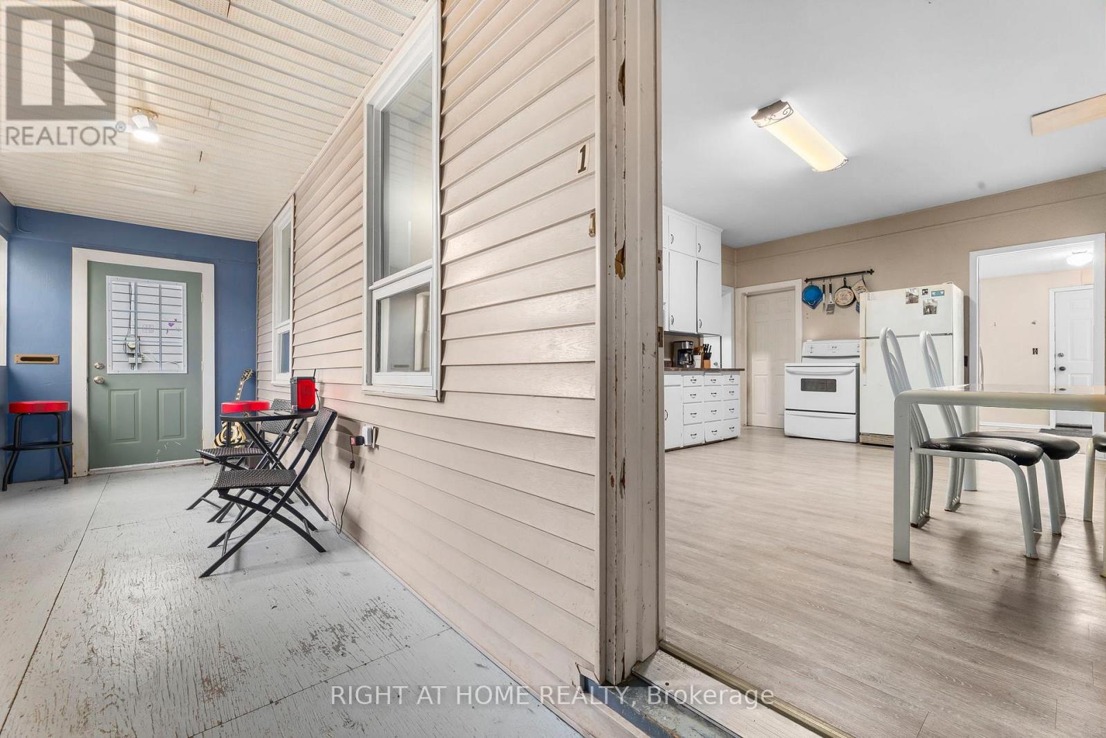 105 Gibson Street Property Photo 6