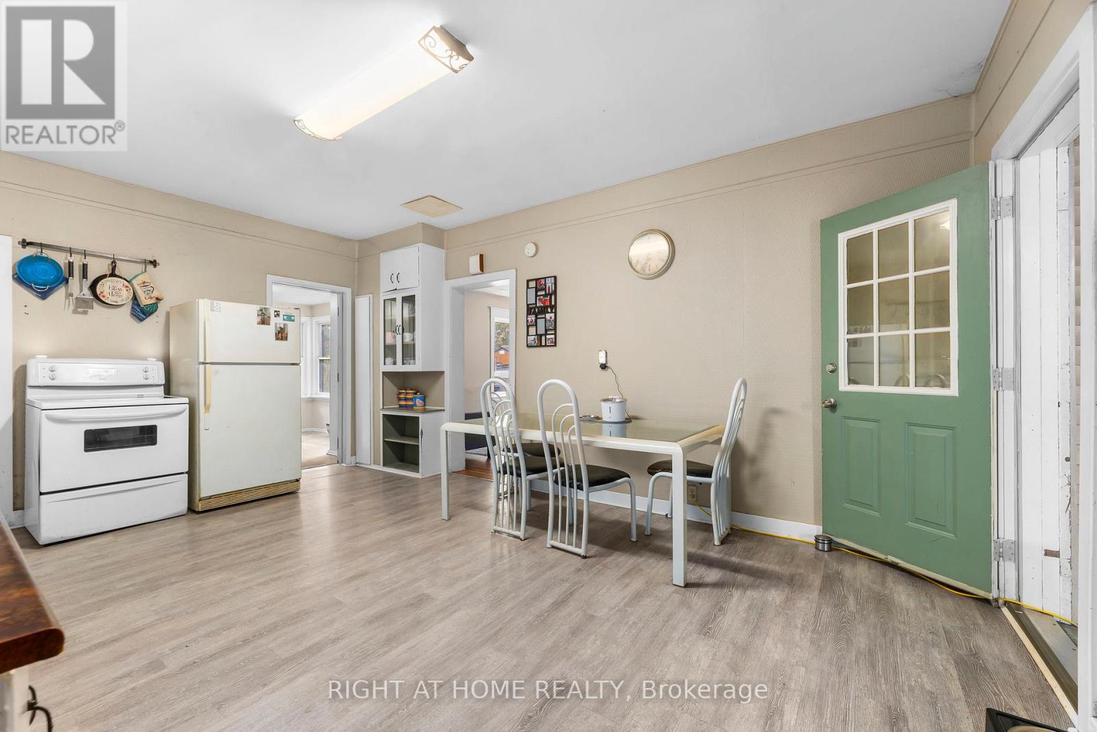 105 Gibson Street Property Photo 7
