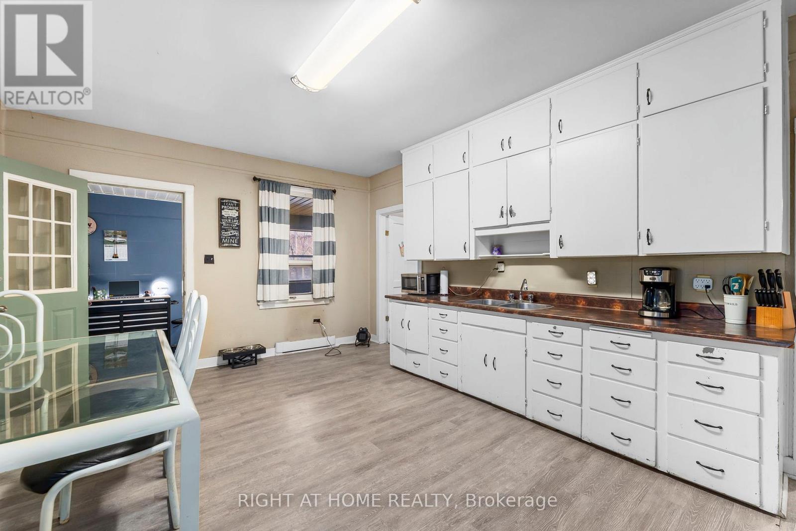 105 Gibson Street Property Photo 8