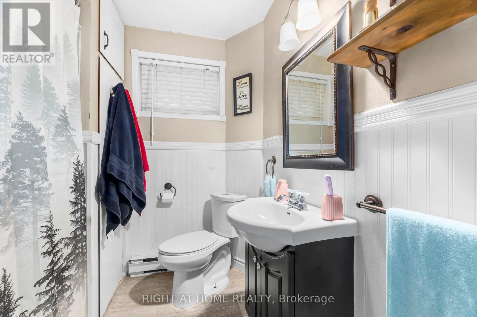 105 Gibson Street Property Photo 16