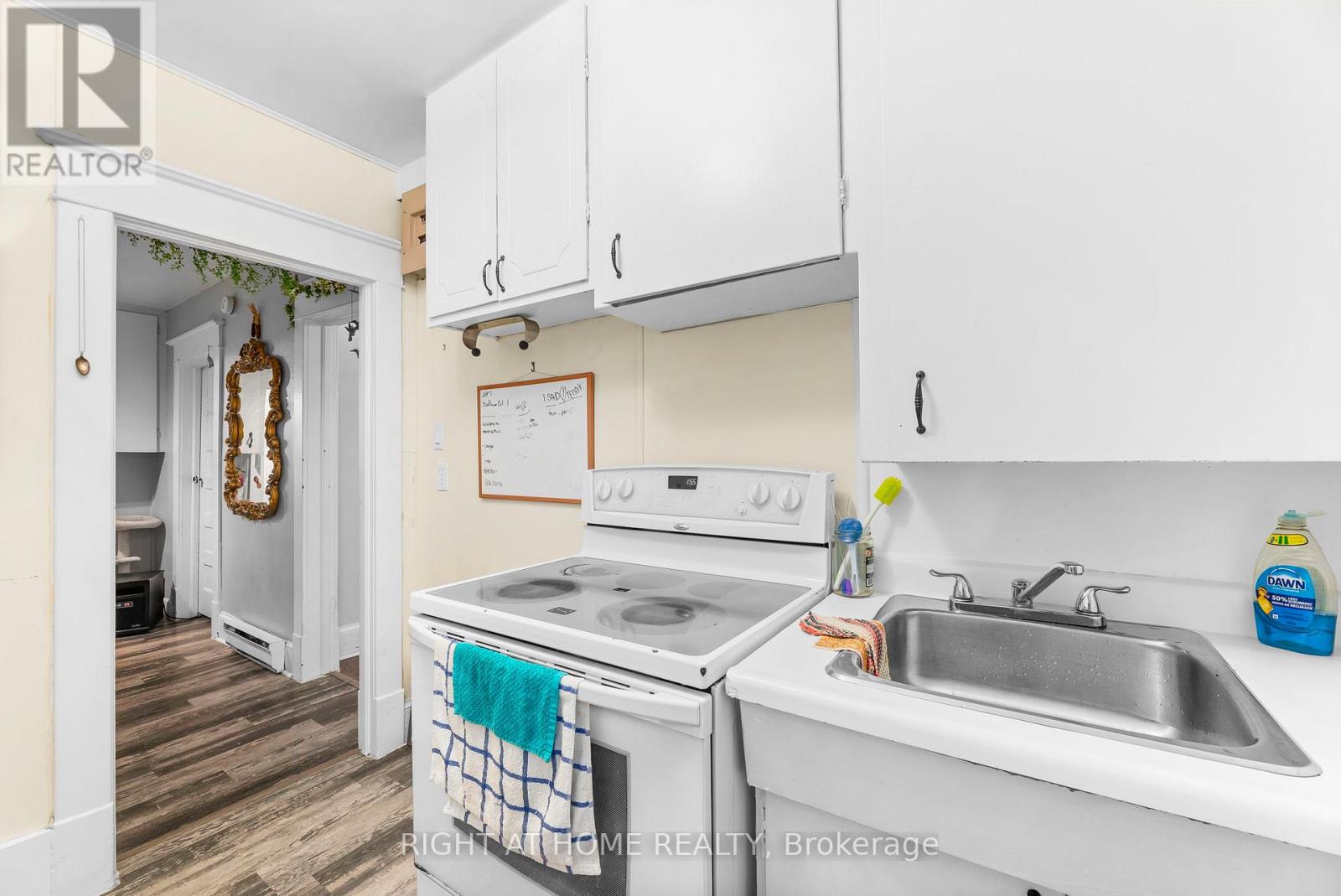 105 Gibson Street Property Photo 21