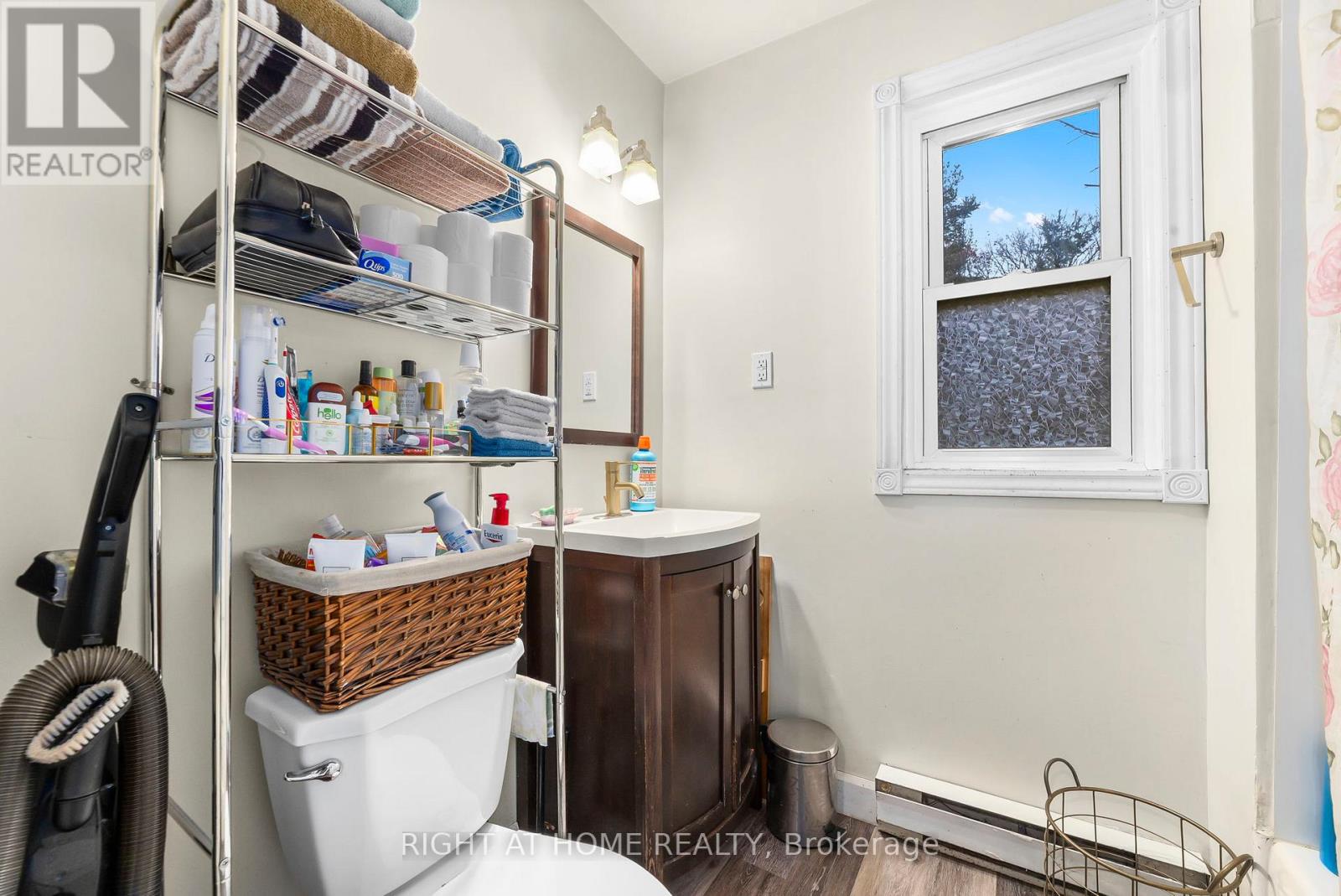 105 Gibson Street Property Photo 22