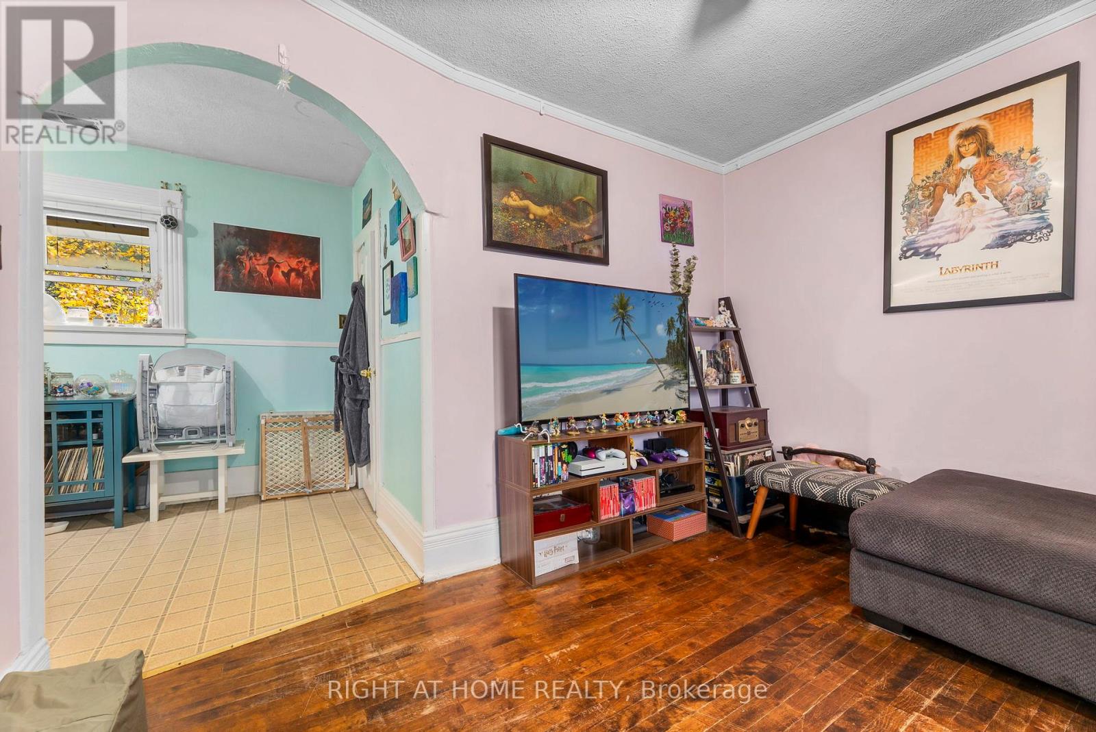105 Gibson Street Property Photo 25