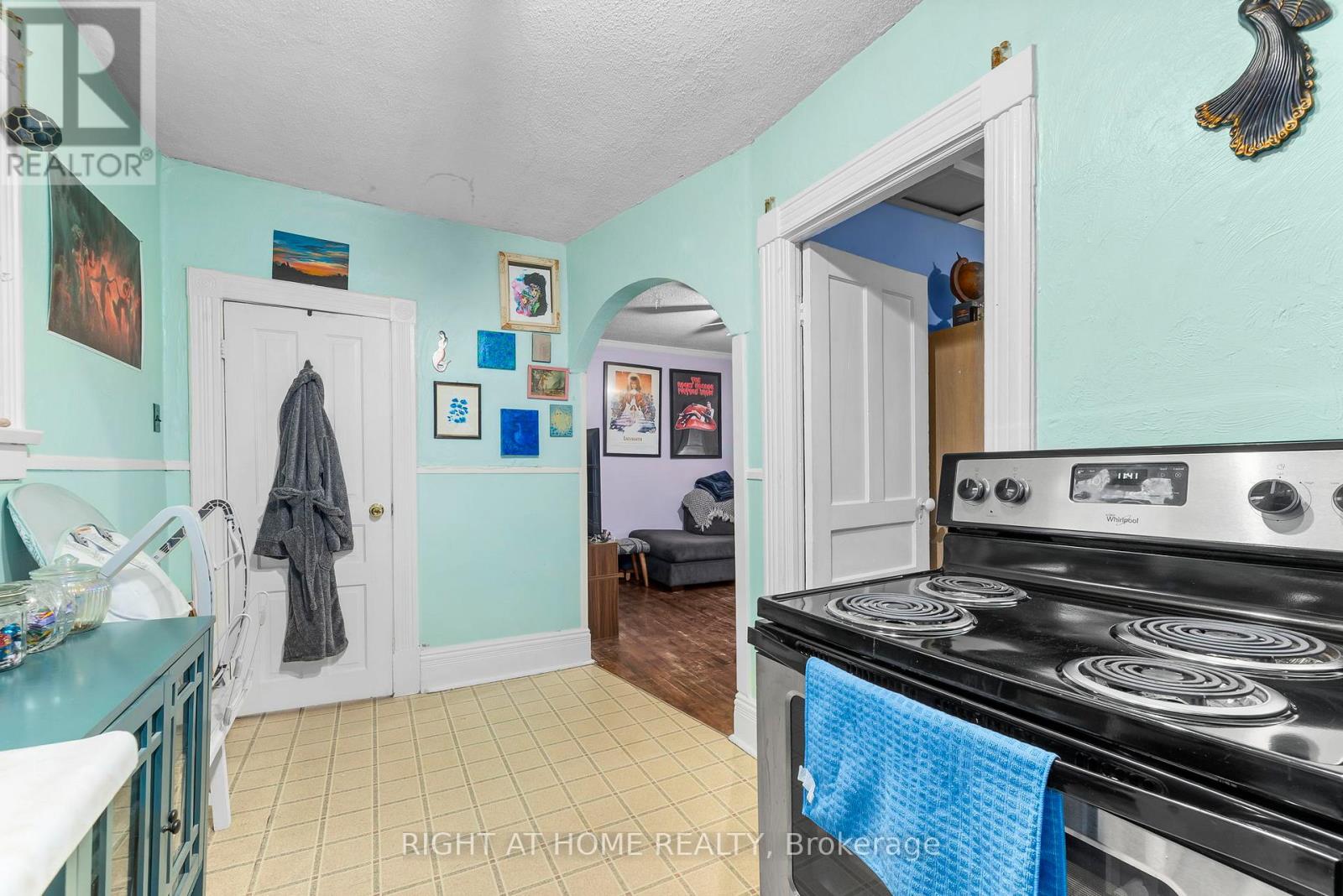 105 Gibson Street Property Photo 28
