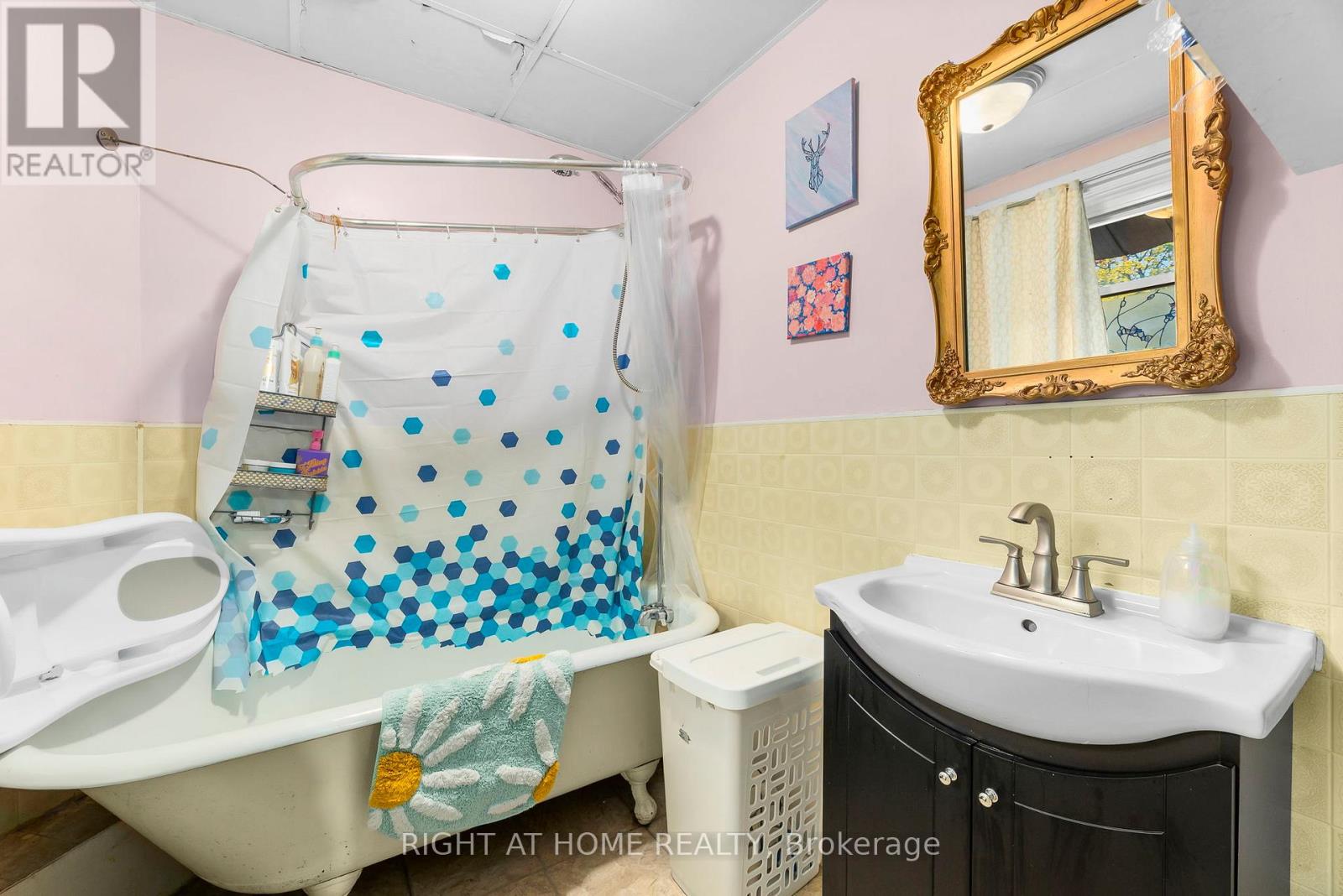 105 Gibson Street Property Photo 29