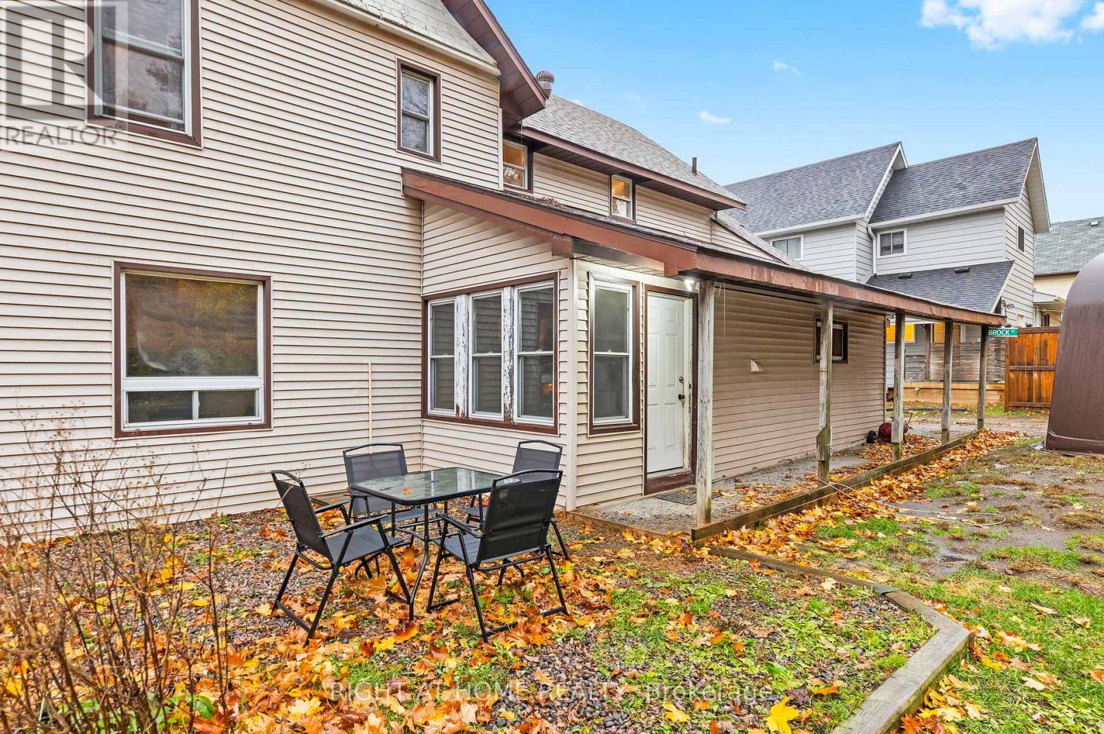 105 Gibson Street Property Photo 30