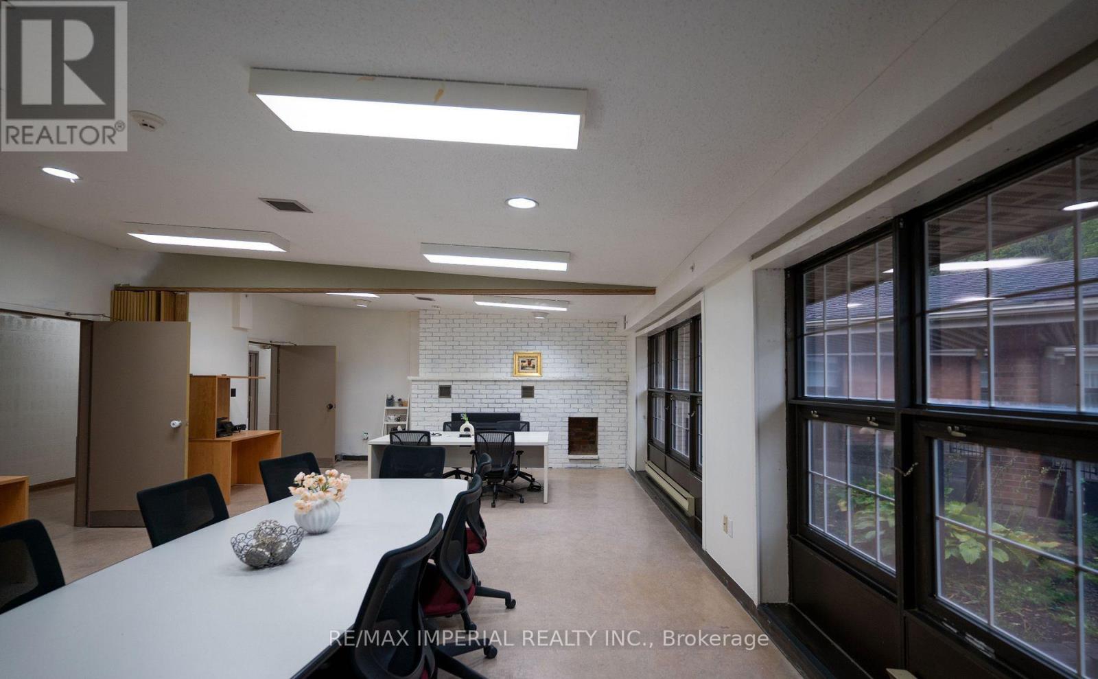 1029 4th Avenue Property Photo 7