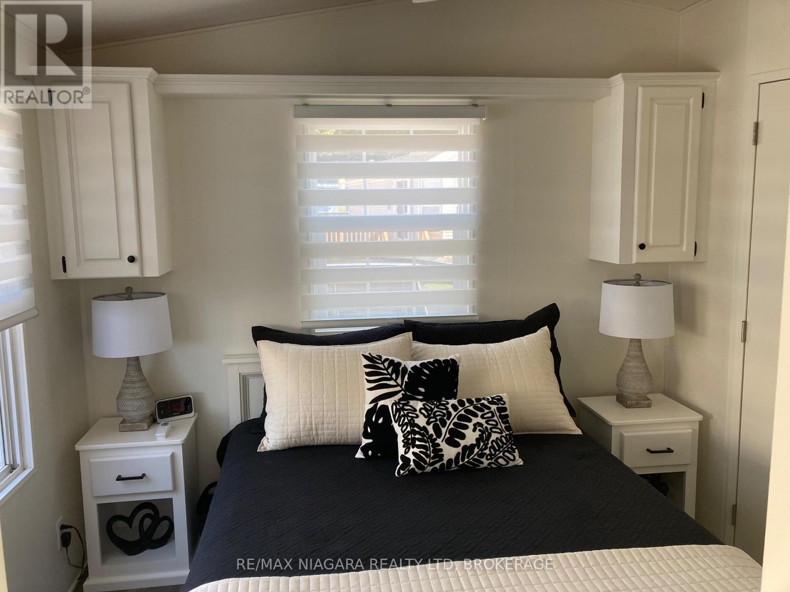 83 Wyldewood Property Photo 10