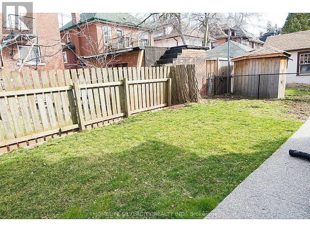 147 Holton Avenue S Property Photo 16