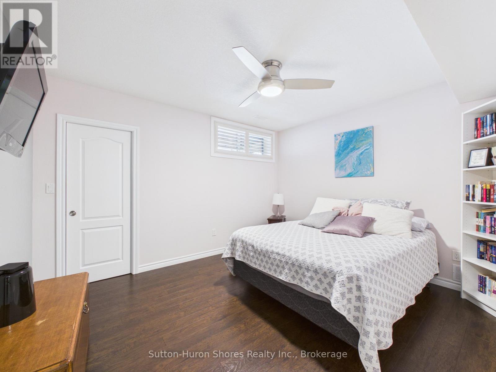 345 Ray Street Property Photo 16