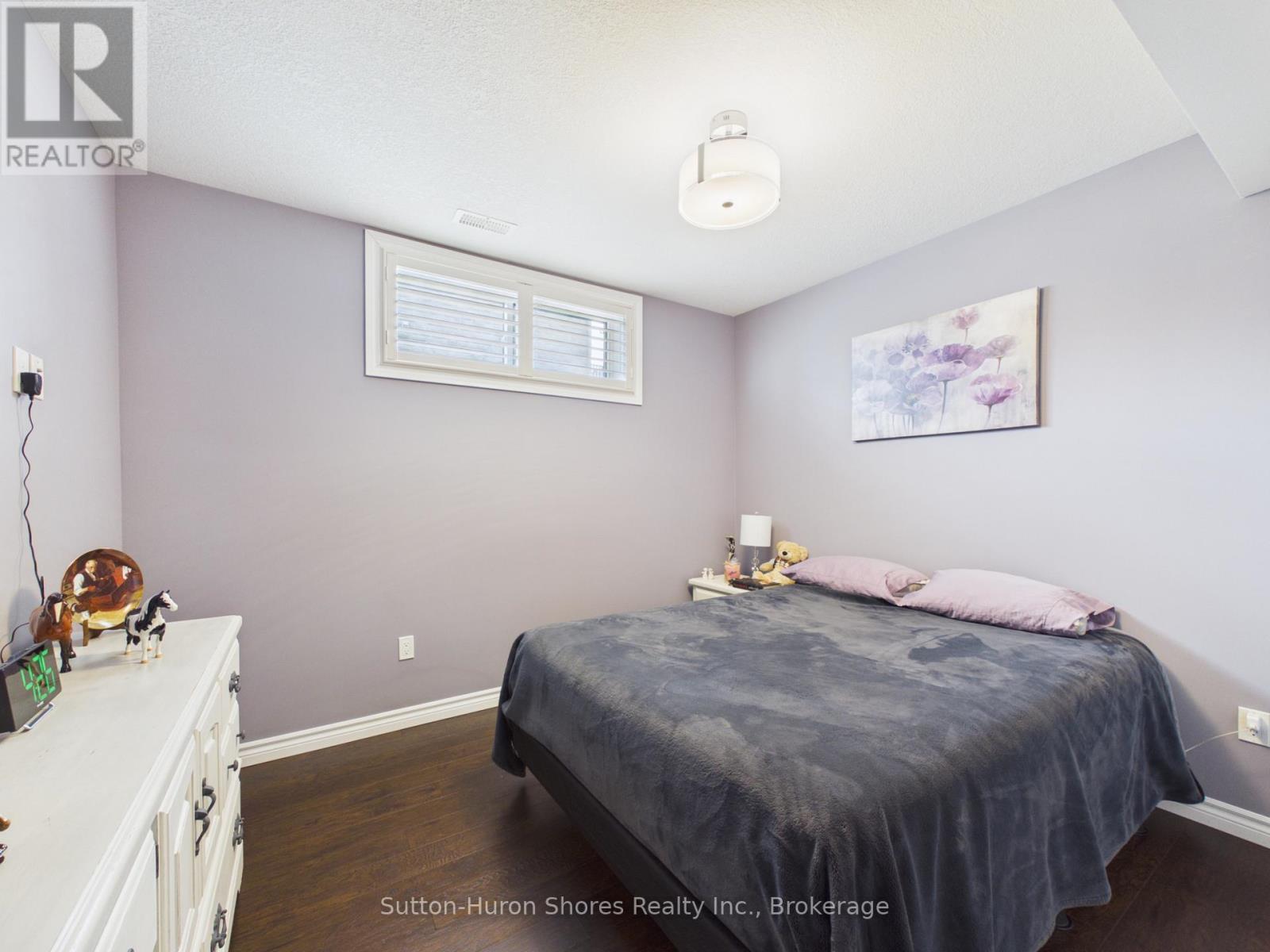 345 Ray Street Property Photo 17