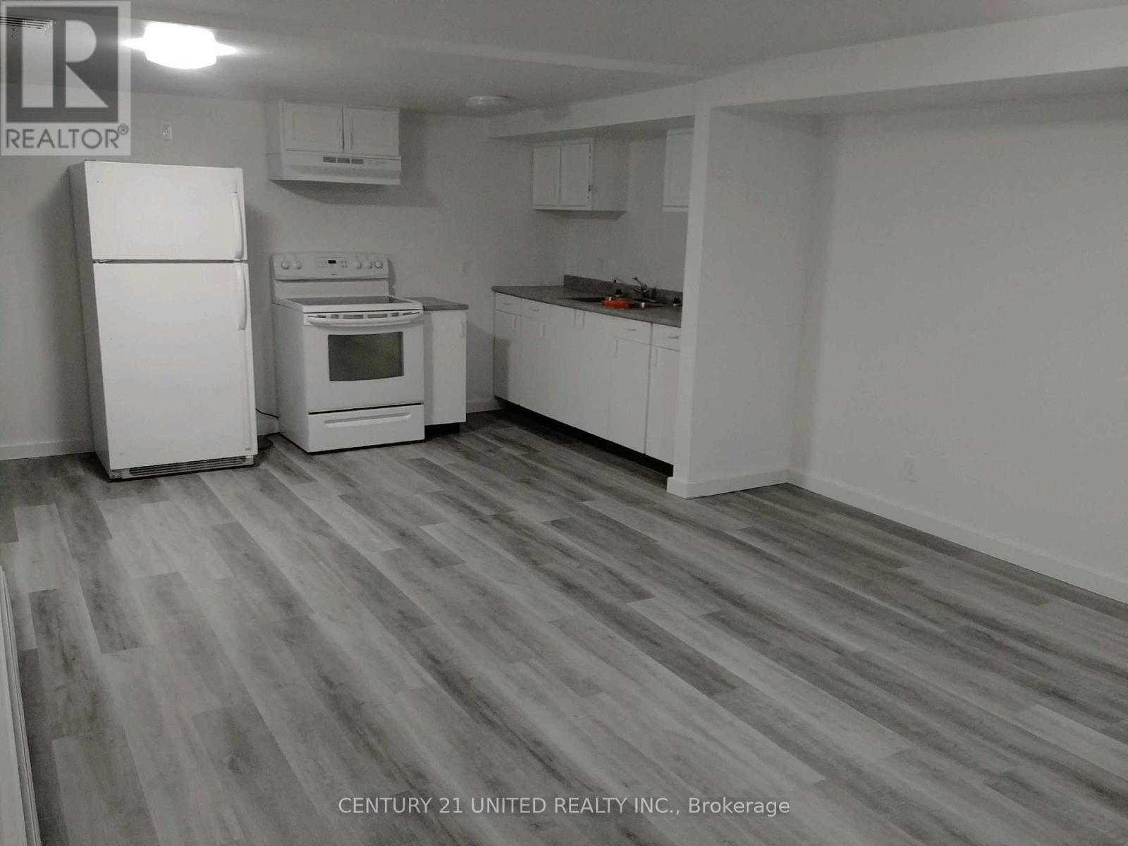 41-43 King Street E Property Photo 21