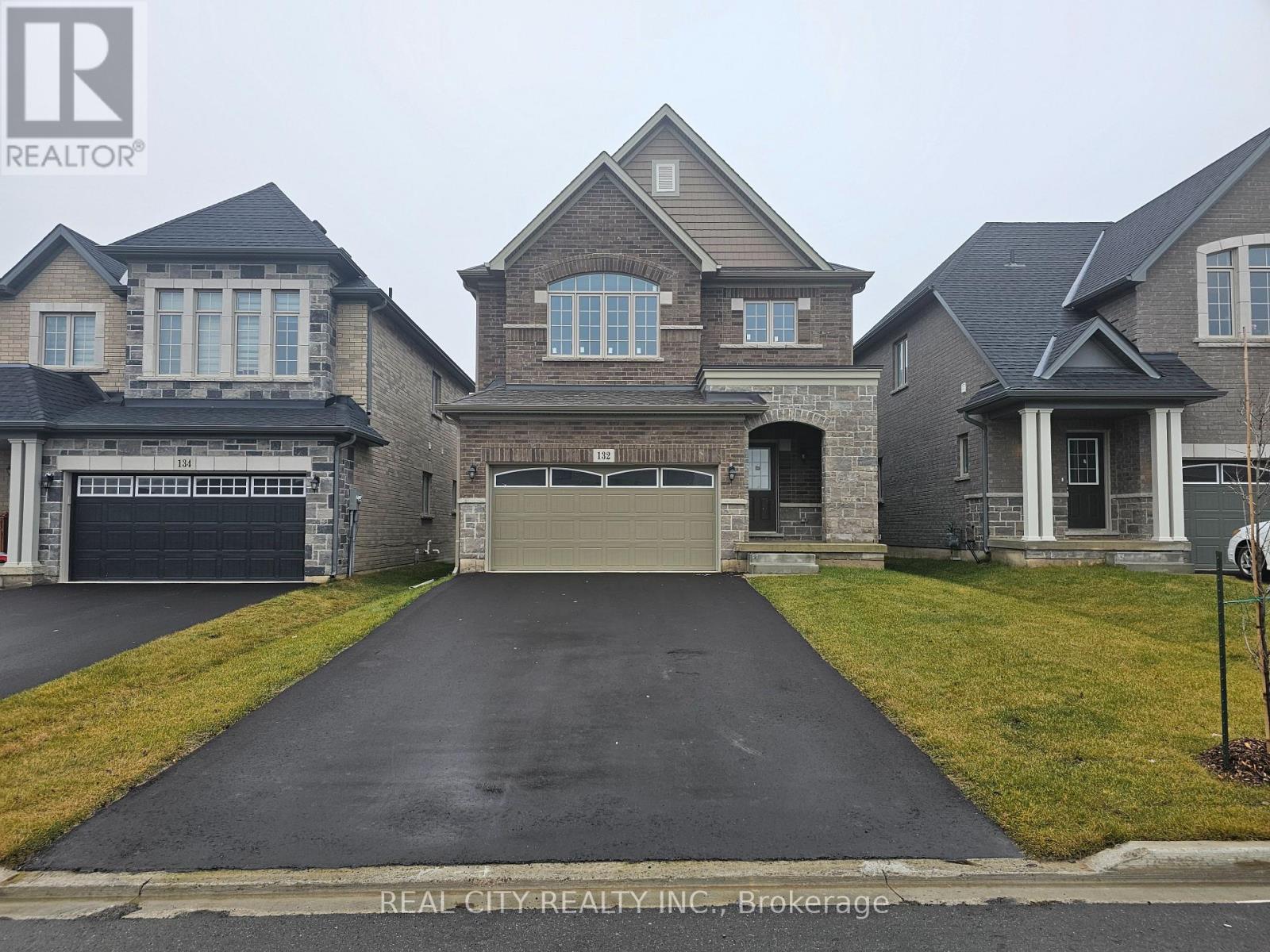 132 Sunset Way Property Photo 1