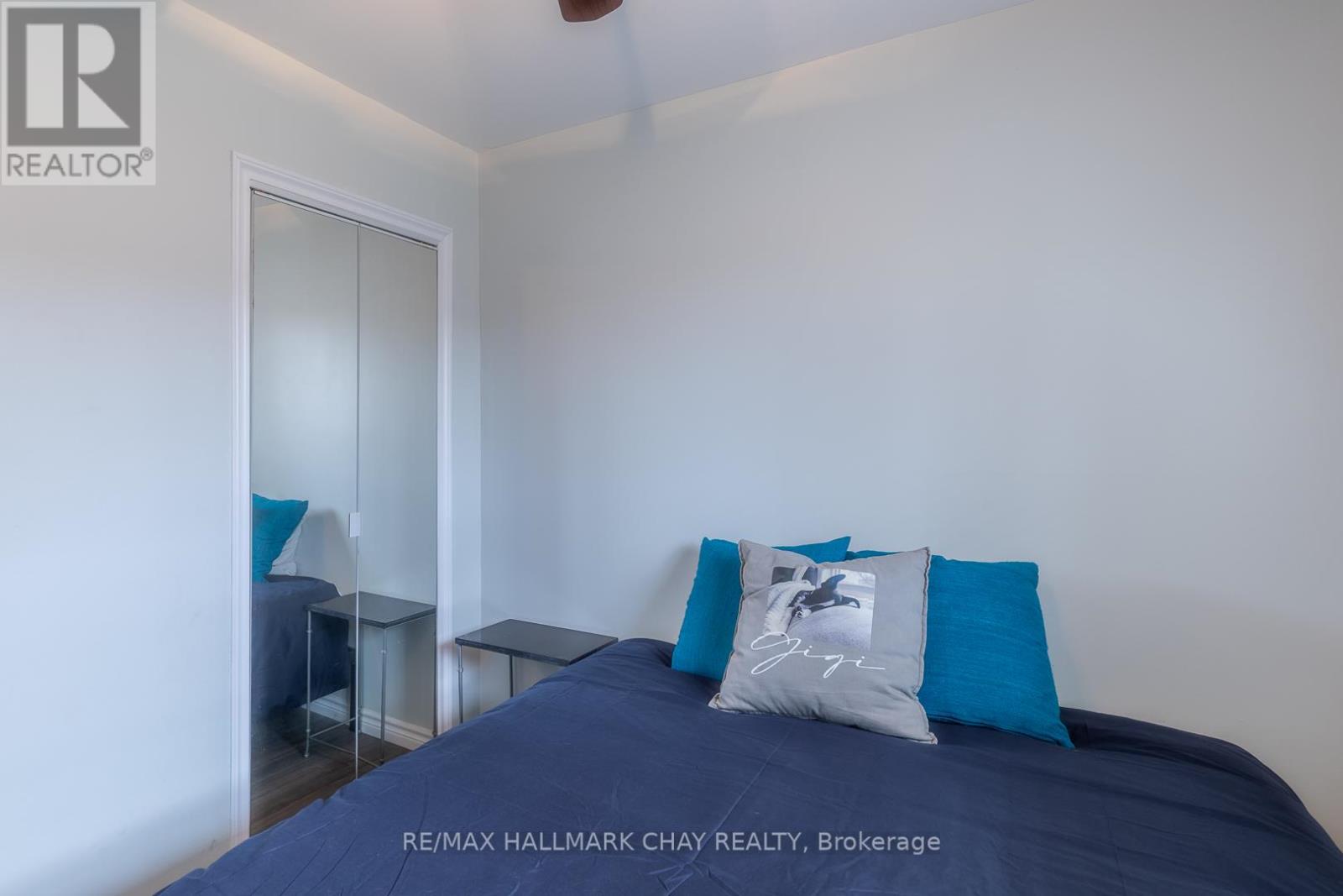 6 Dickson Street Property Photo 11