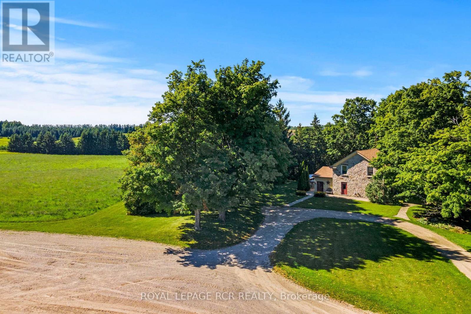 6122 Ninth Line Property Photo 3