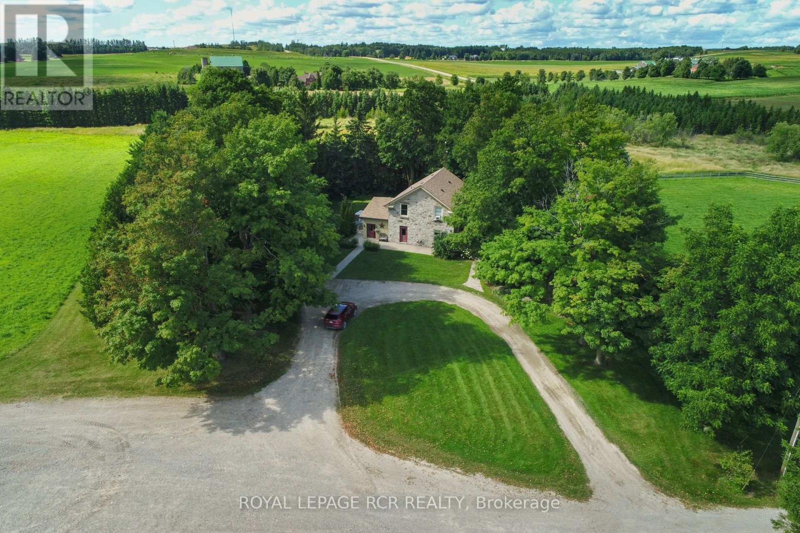 6122 Ninth Line Property Photo 4