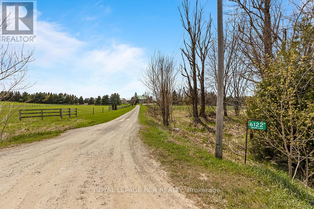 6122 Ninth Line Property Photo 11