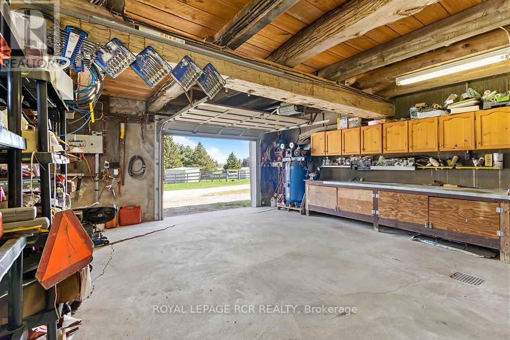 6122 Ninth Line Property Photo 23