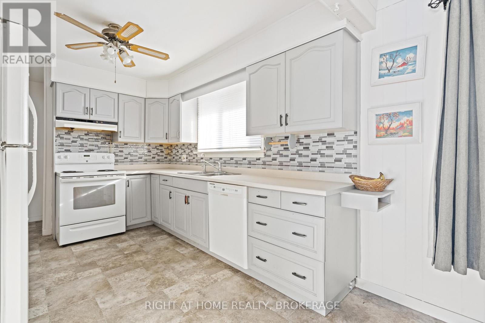 105 Glenwood Parkway Property Photo 15