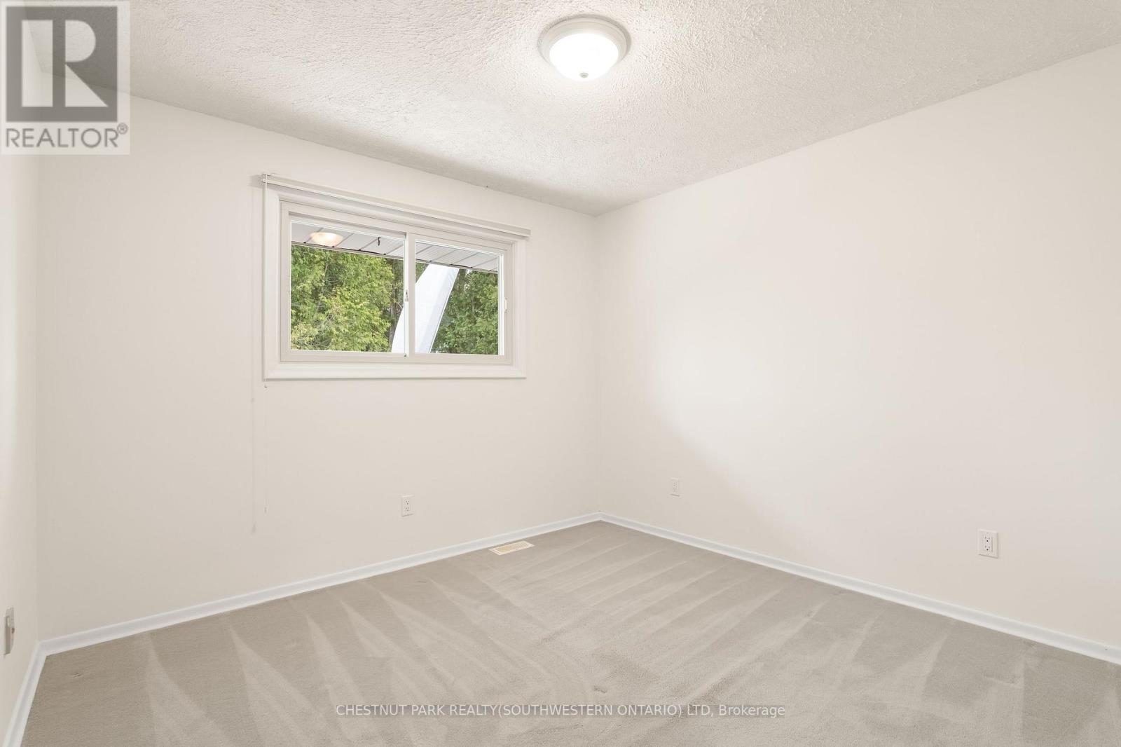 24 Grand Hill Drive Property Photo 18