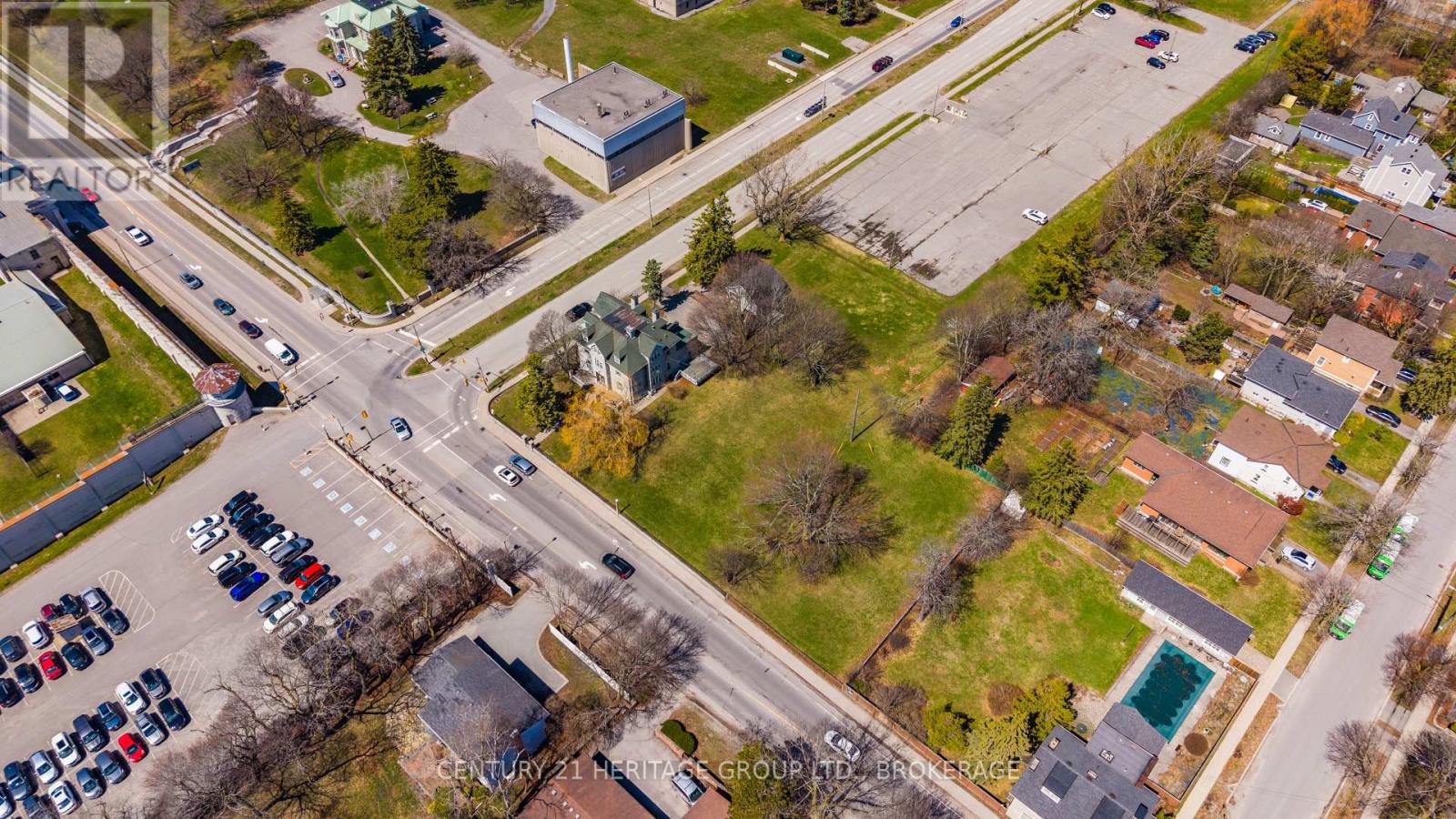 525 King Street W Property Photo 14