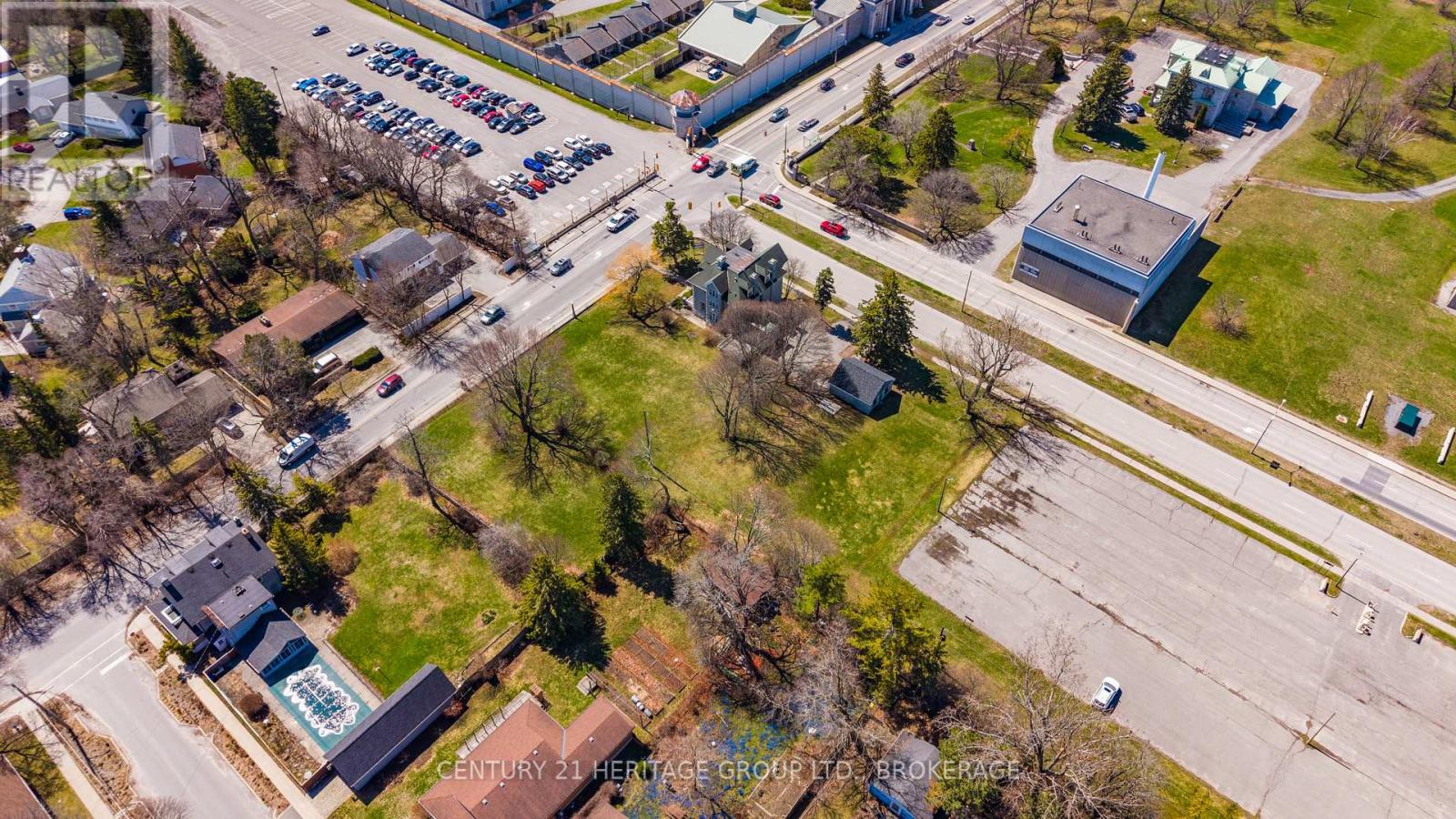 525 King Street W Property Photo 16