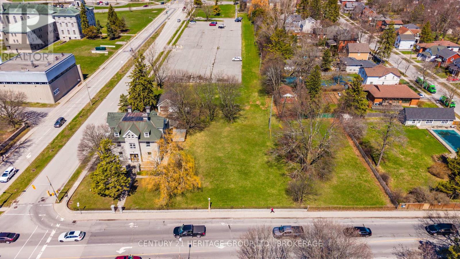 525 King Street W Property Photo 36