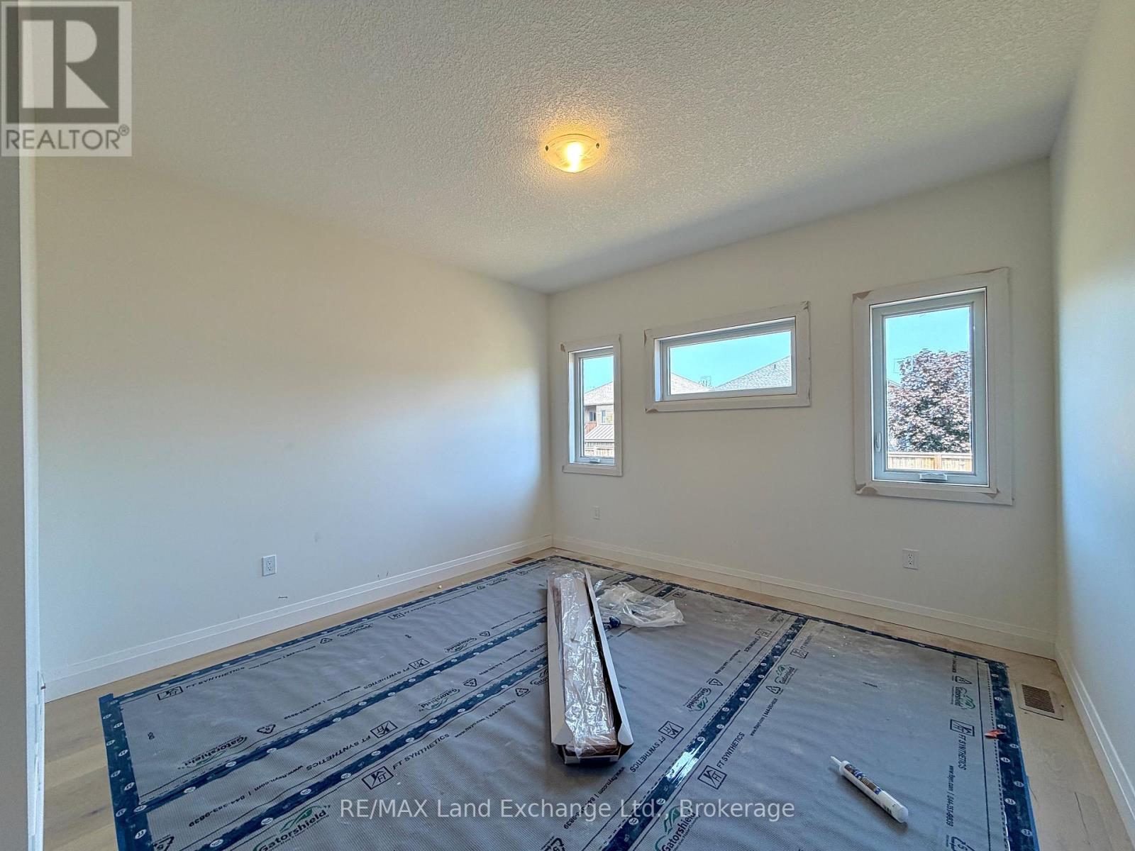 383 Rosner Drive Property Photo 8