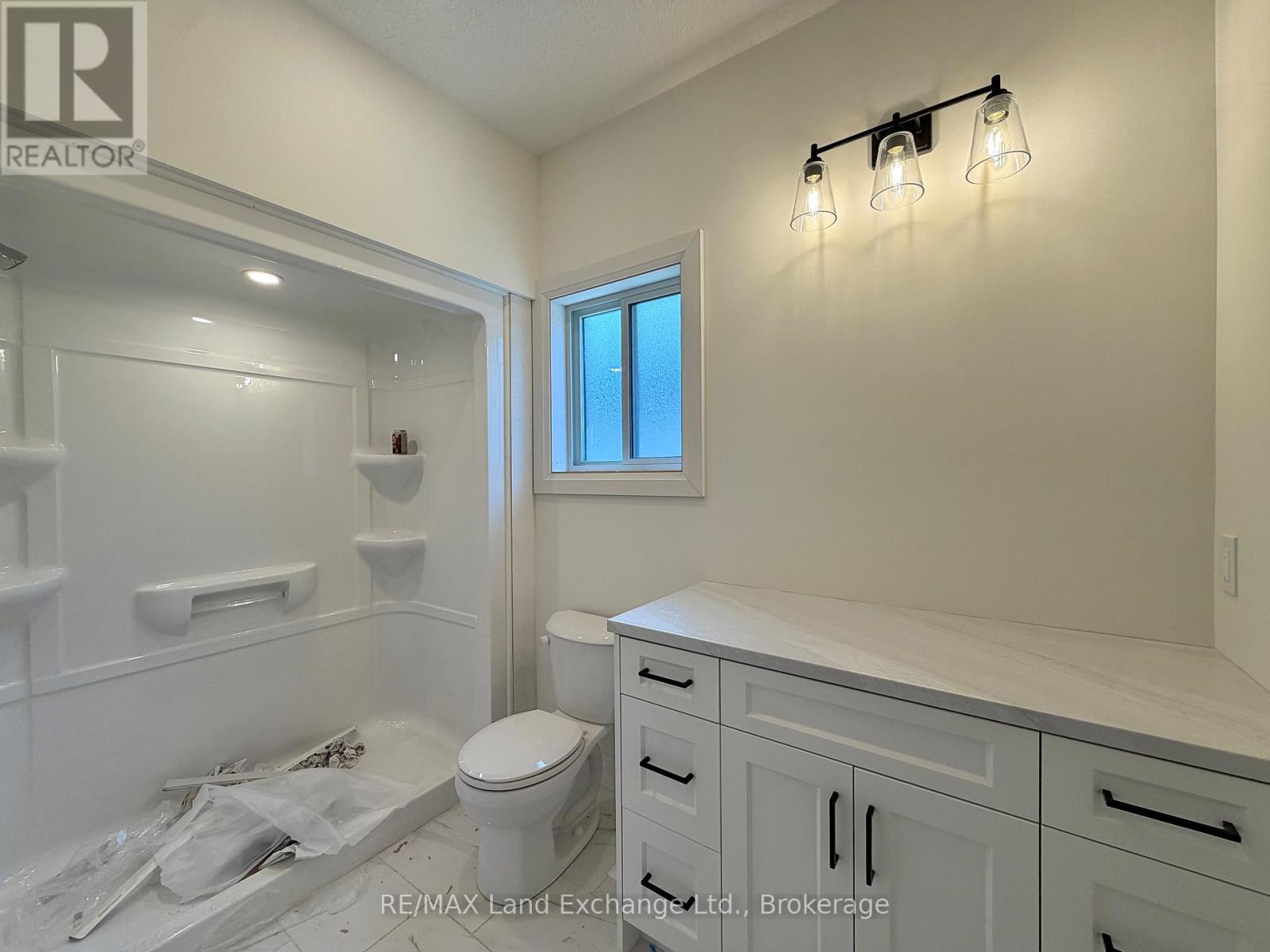 383 Rosner Drive Property Photo 9