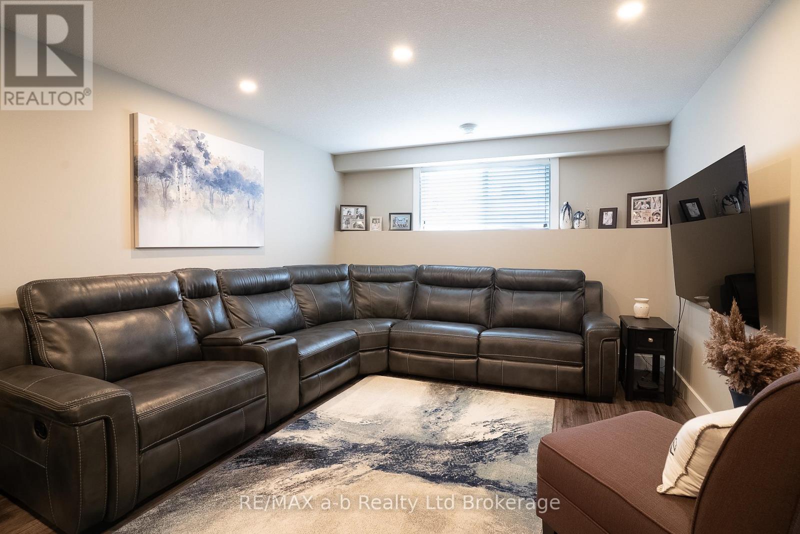 136 Maple Lane Property Photo 24